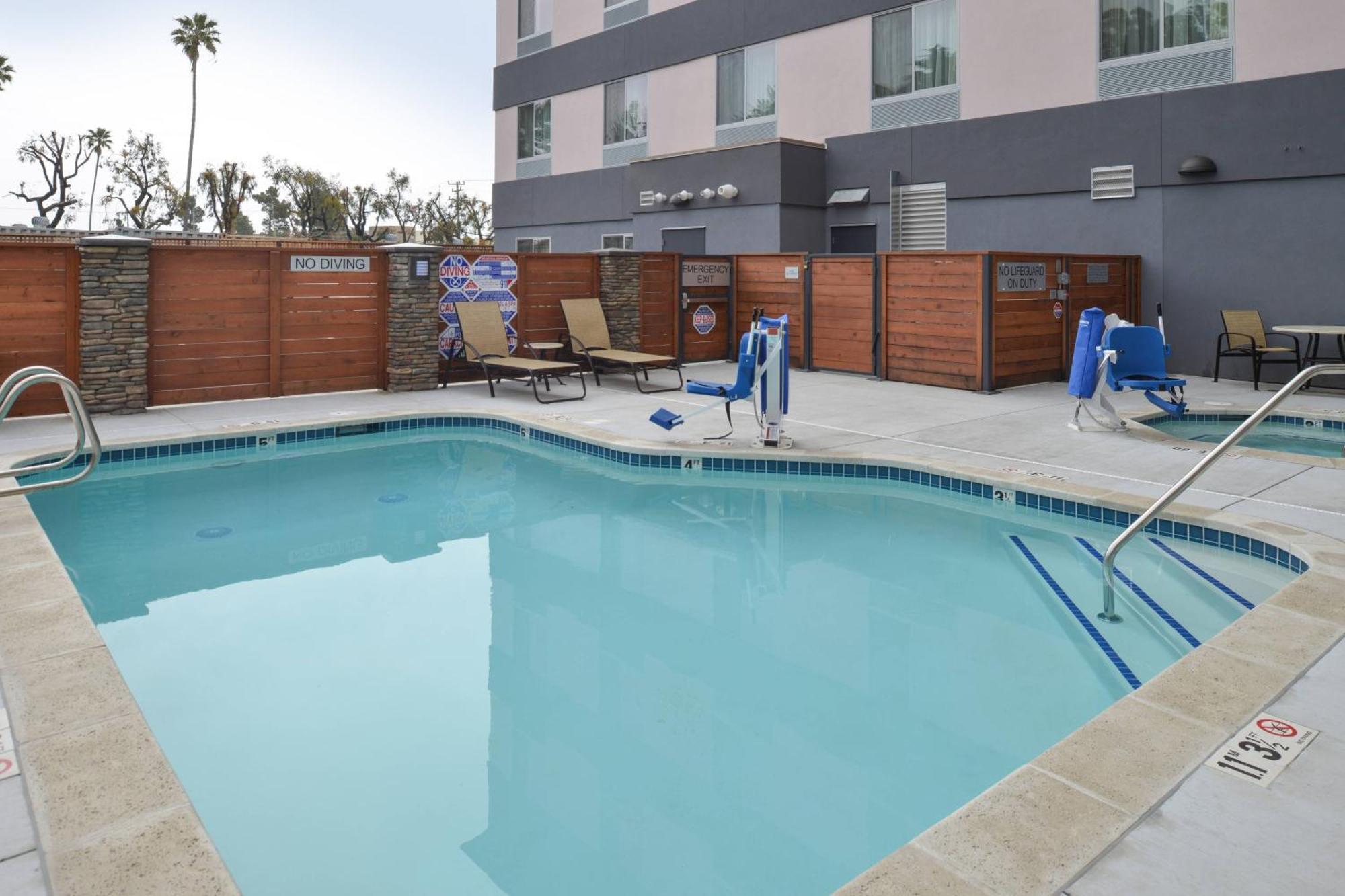 Fairfield Inn & Suites By Marriott Santa Cruz Extérieur photo