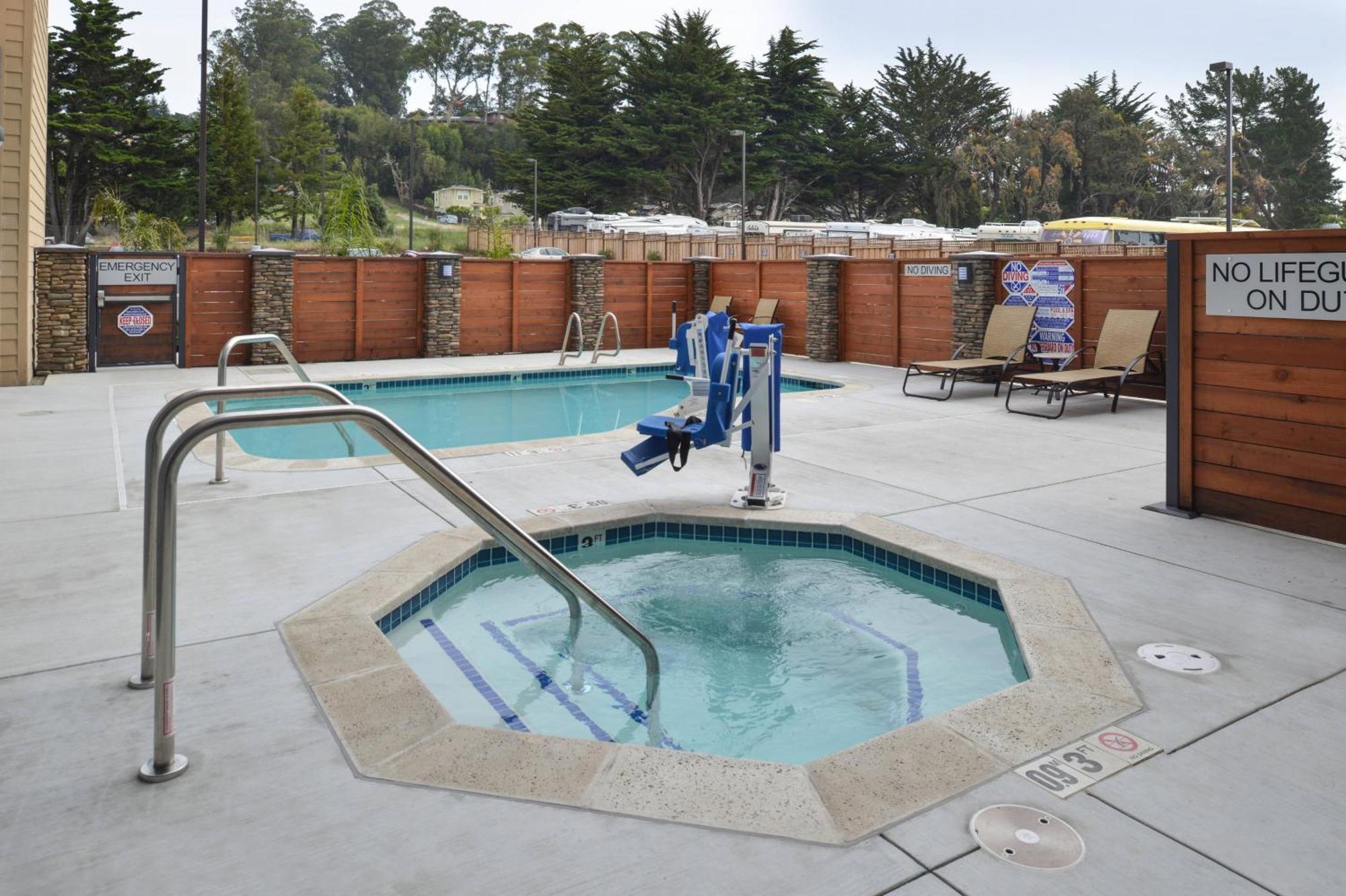Fairfield Inn & Suites By Marriott Santa Cruz Extérieur photo
